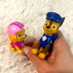 Paw Patrol Skye and Chase Figurines